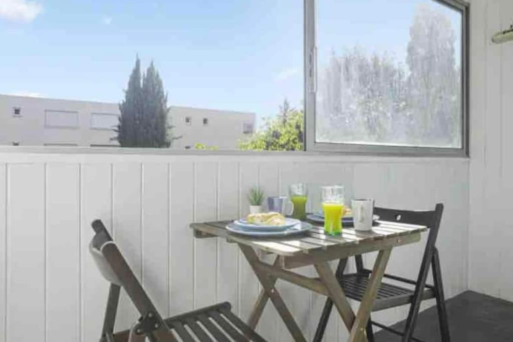 T2 Avec Loggia A 10 Min Du Centre De Apartamento
